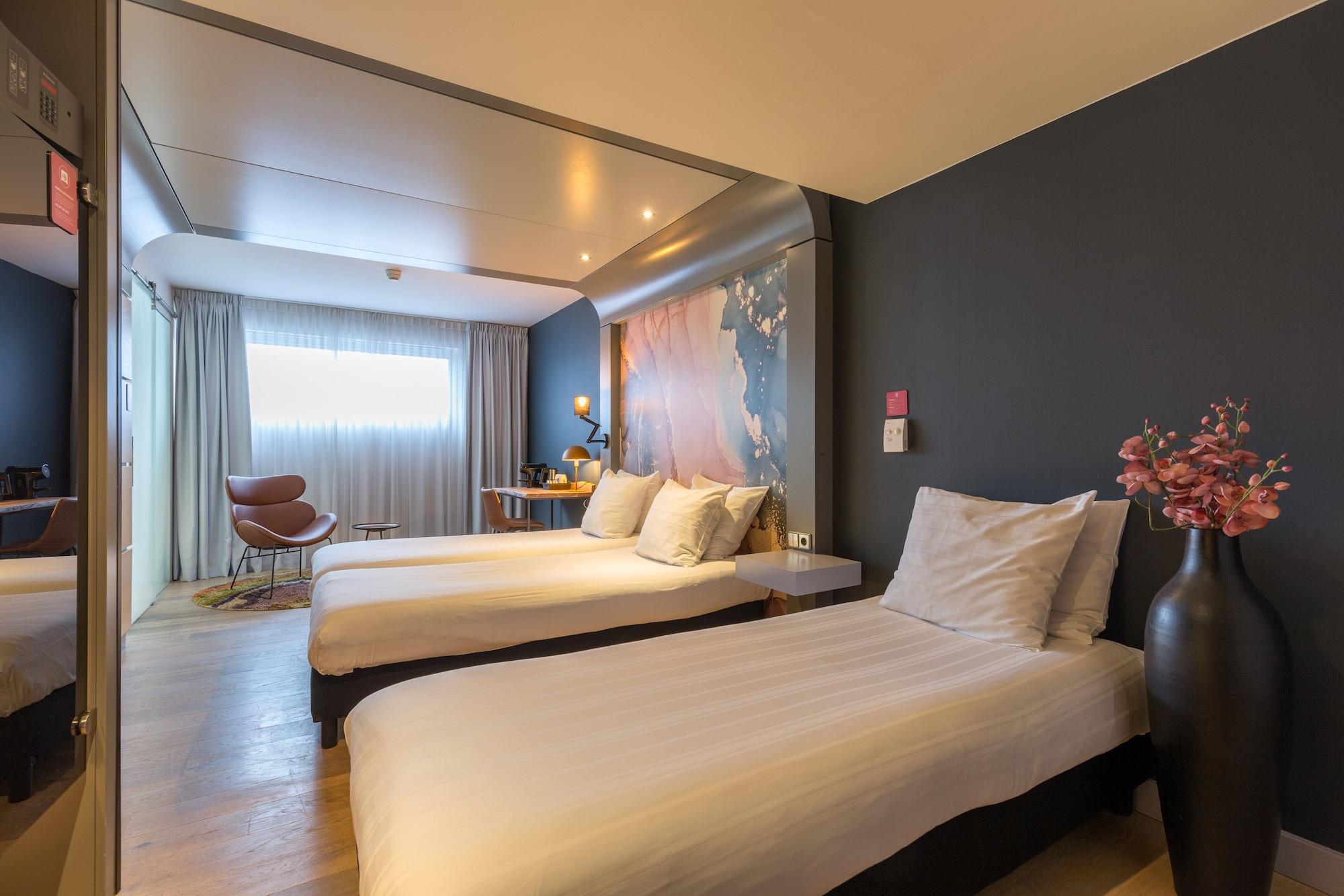 Leonardo Center 4*