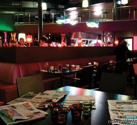 Leonardo Hotel Almere City Center 